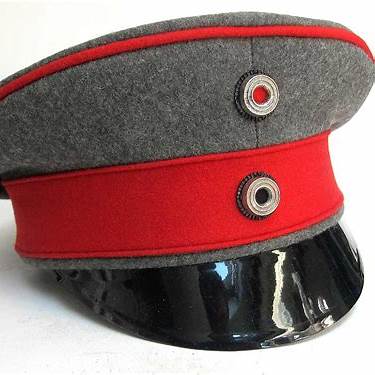 WW1 Uniform Types: German Caps, Hats & Allied Equipment Explained