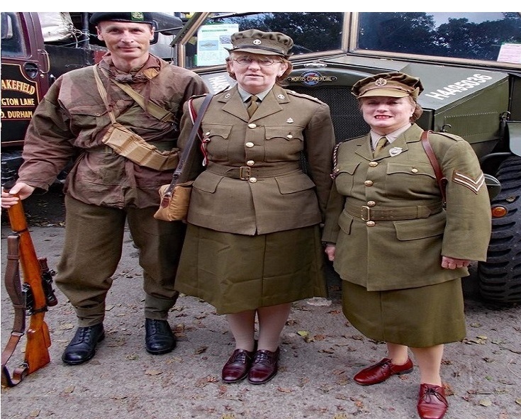 A Complete Guide to WWII Women’s Uniforms and Accessories